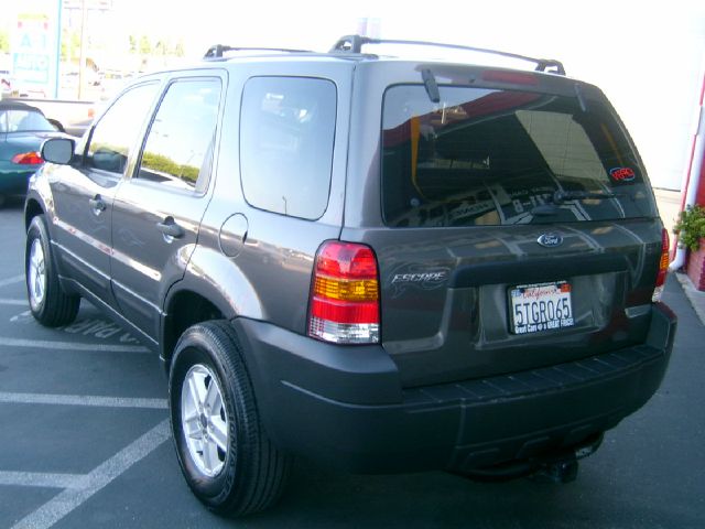 Ford Escape 2006 photo 19