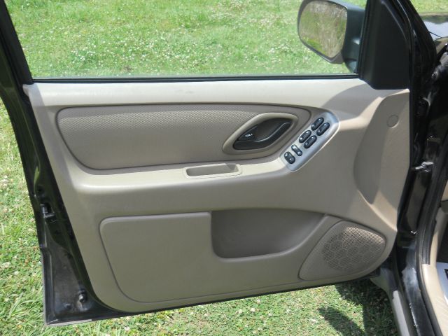 Ford Escape 2006 photo 12