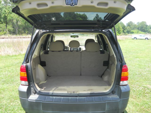 Ford Escape 2006 photo 17