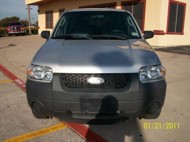 Ford Escape XLS Sport Utility