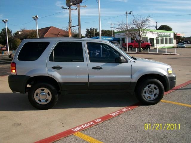 Ford Escape 2006 photo 2