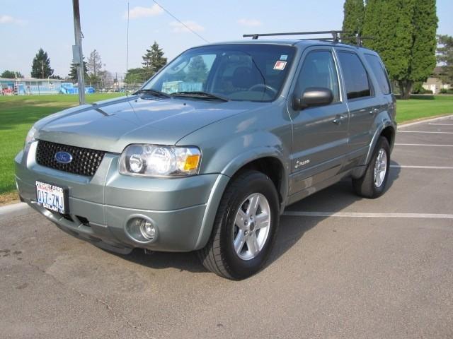 Ford Escape 2006 photo 2