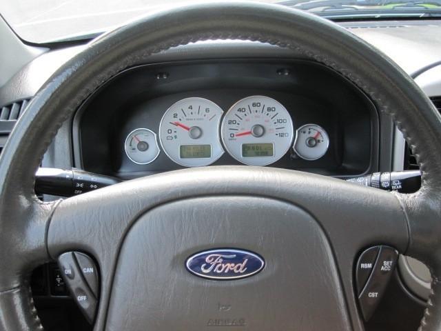 Ford Escape 2006 photo 3