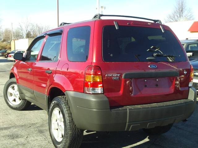 Ford Escape 2006 photo 1