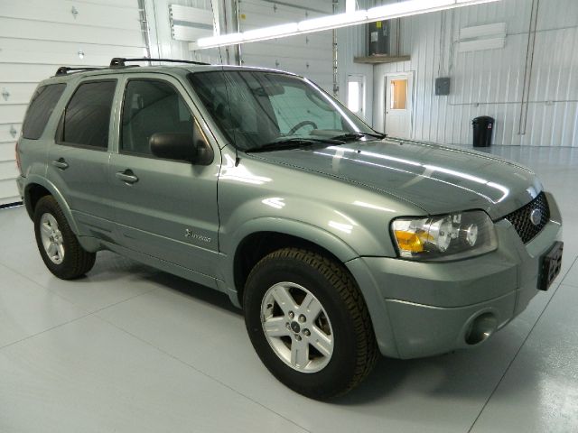 Ford Escape 2006 photo 2