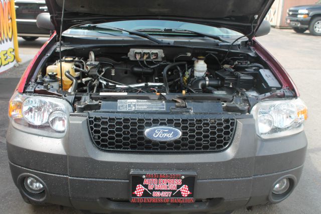 Ford Escape 2006 photo 1