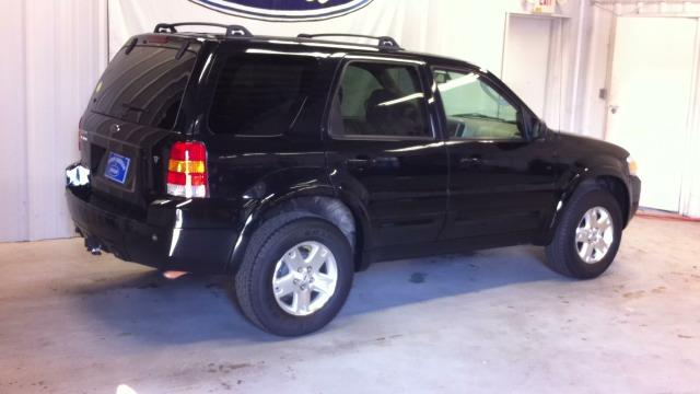 Ford Escape 2006 photo 2