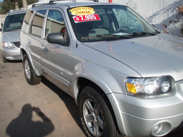 Ford Escape 2006 photo 1