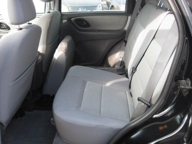 Ford Escape 2006 photo 2