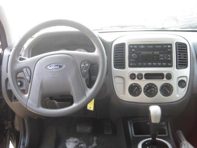 Ford Escape 2006 photo 3