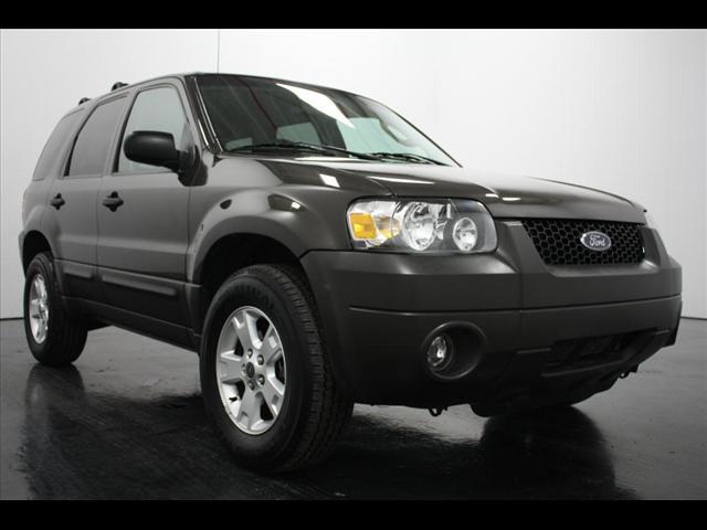 Ford Escape 2006 photo 1