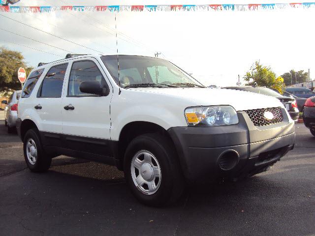 Ford Escape XLS Sport Utility