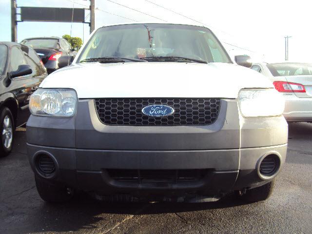 Ford Escape 2006 photo 1