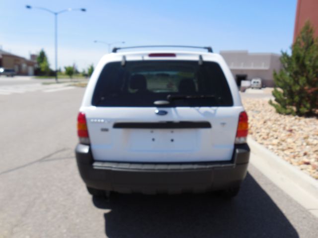 Ford Escape 2006 photo 1