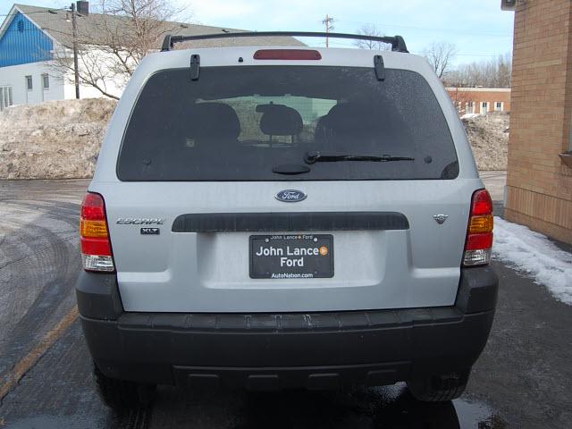 Ford Escape 2006 photo 3