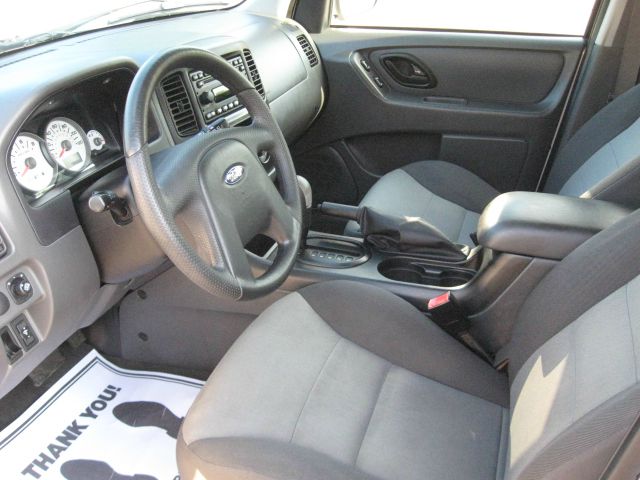 Ford Escape 2006 photo 1