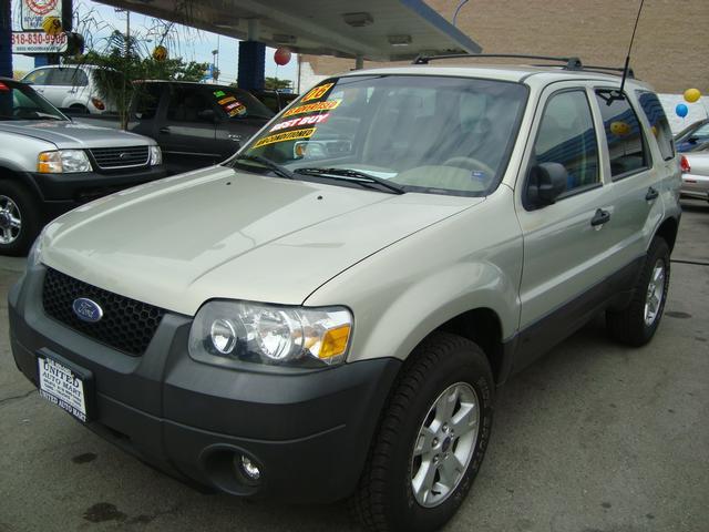 Ford Escape 2006 photo 1