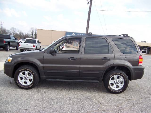 Ford Escape ESi Sport Utility