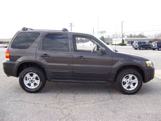 Ford Escape 2006 photo 1