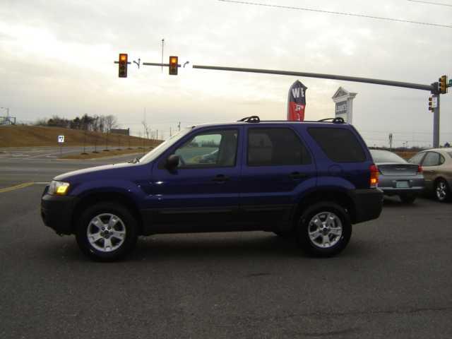 Ford Escape 2006 photo 2