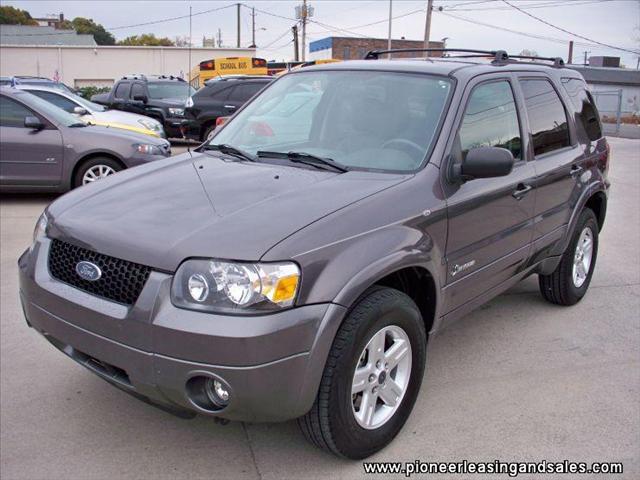 Ford Escape 2006 photo 1