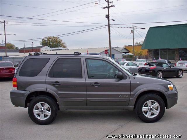 Ford Escape 2006 photo 3