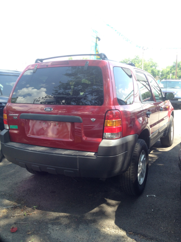 Ford Escape 2006 photo 2