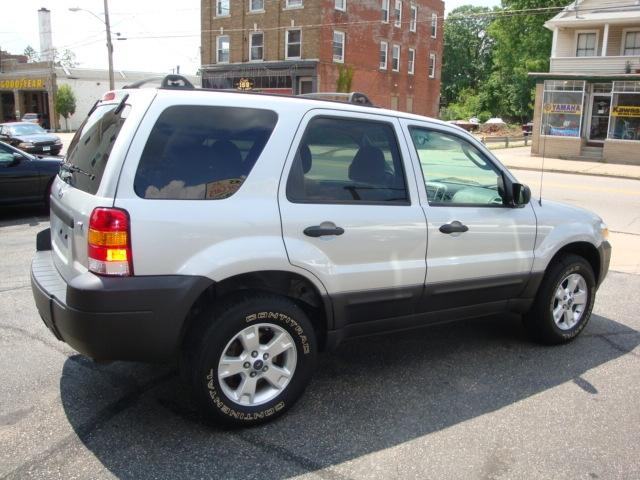 Ford Escape 2006 photo 3