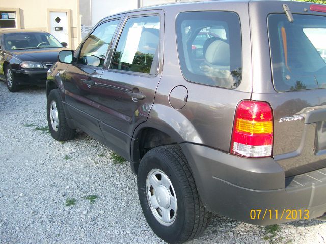 Ford Escape 2006 photo 2