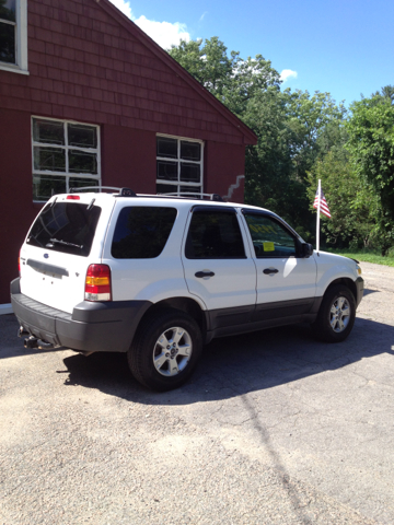 Ford Escape 2006 photo 2