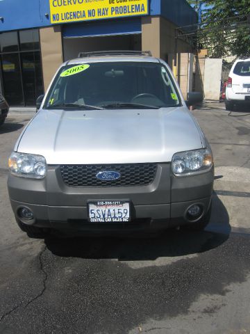 Ford Escape 2006 photo 1