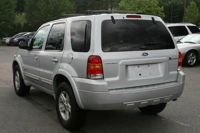 Ford Escape 2006 photo 2