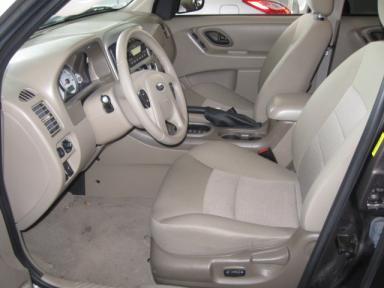 Ford Escape 2006 photo 2