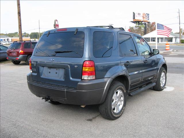 Ford Escape 2006 photo 1