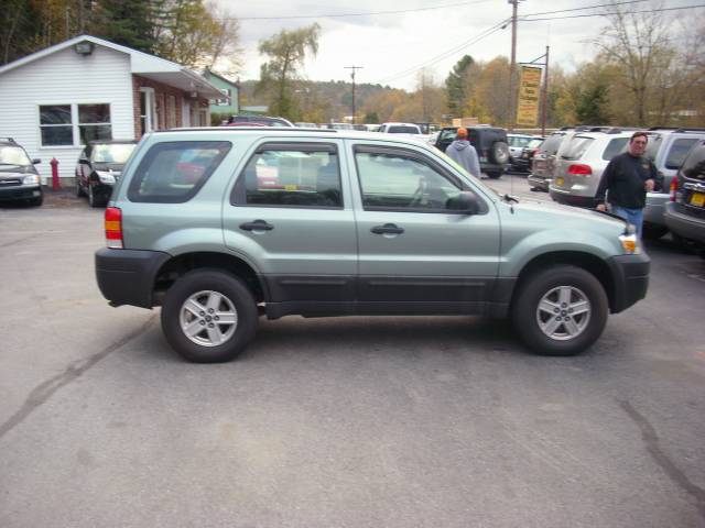 Ford Escape XLS Sport Utility