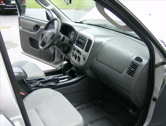 Ford Escape 2006 photo 13