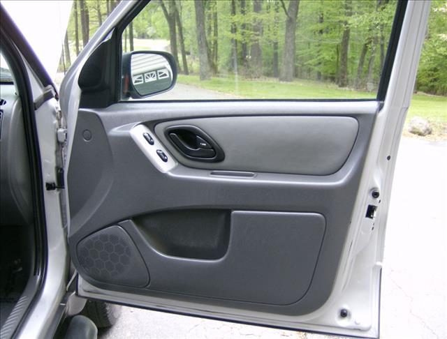 Ford Escape 2006 photo 9