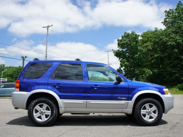 Ford Escape 2006 photo 2