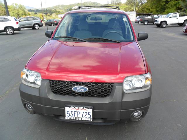 Ford Escape 2006 photo 1