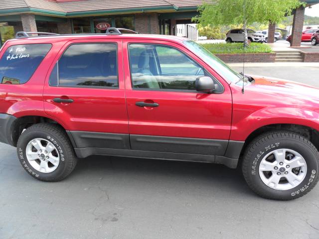 Ford Escape 2006 photo 3