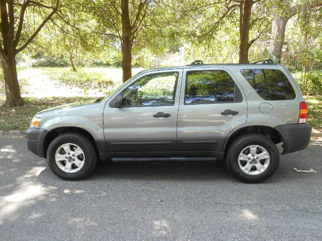 Ford Escape 2006 photo 1