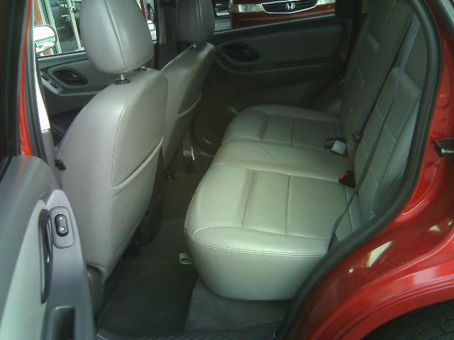 Ford Escape 2006 photo 2