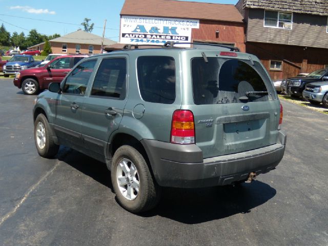 Ford Escape 2007 photo 2