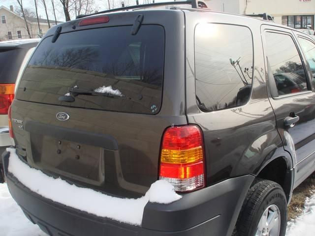 Ford Escape 2007 photo 2