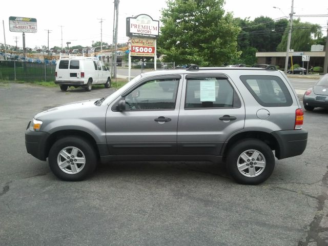 Ford Escape 2007 photo 2