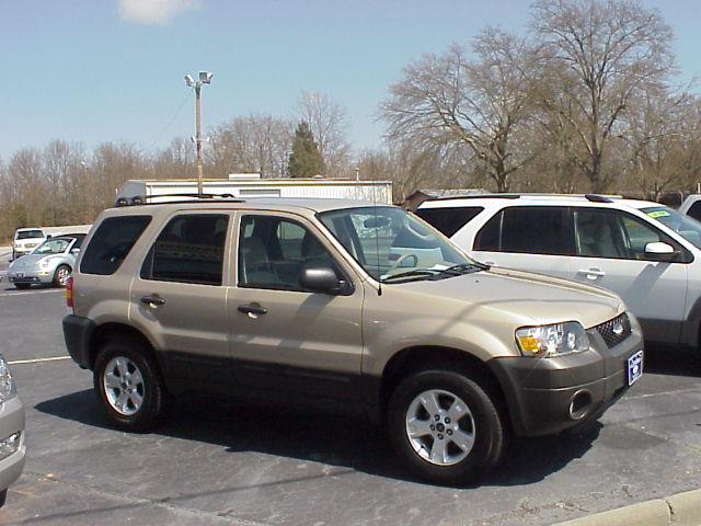 Ford Escape 2007 photo 2