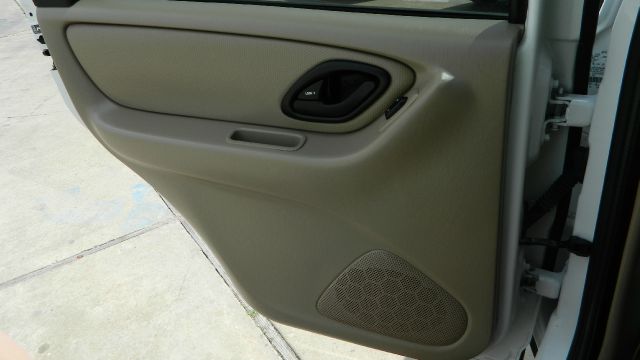 Ford Escape 2007 photo 6