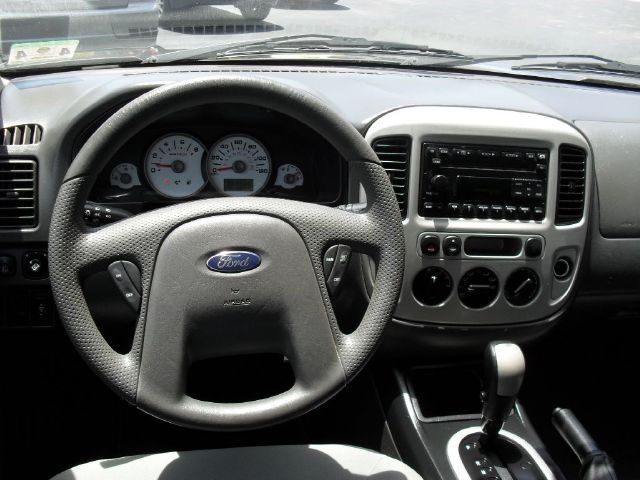 Ford Escape 2007 photo 12