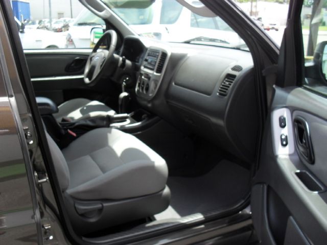 Ford Escape 2007 photo 9