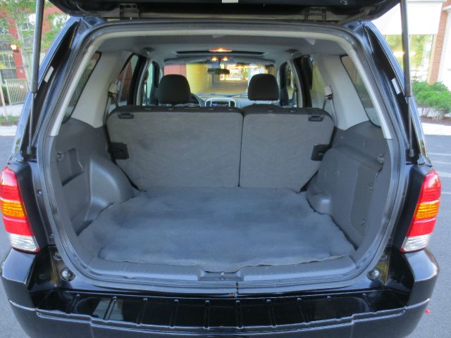 Ford Escape 2007 photo 11